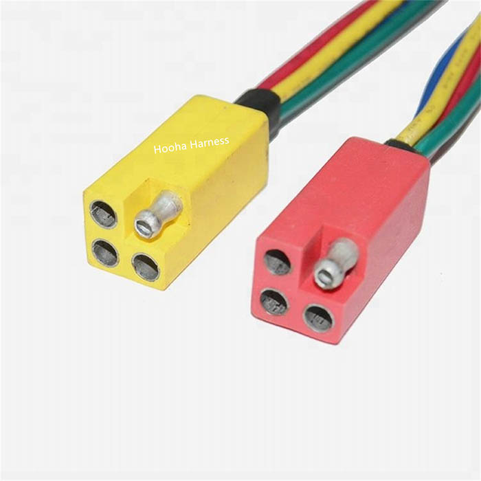 Conector SAE de 4 vías